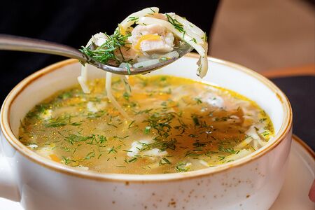 Суп-лапша из фермерской курицы