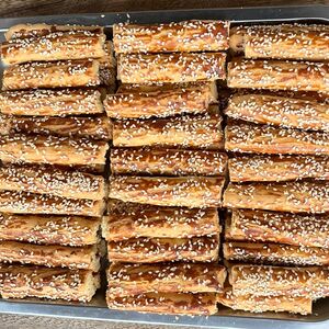 Печенье солёные палочки