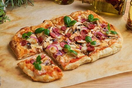 Пицца Баварская мясная