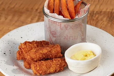 Фиш & чипс из хрустящего судака с бататом фри