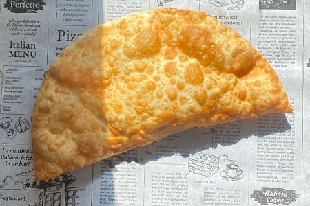 Чебурек с капустой «Кимчи» и фаршем по-домашнему 