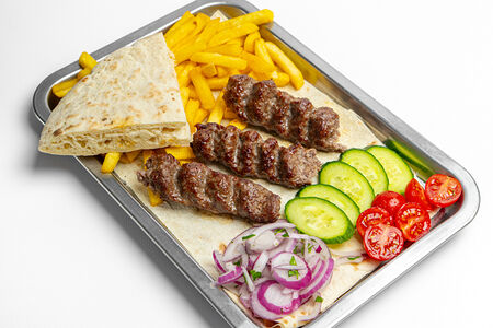 Люля-кебаб телятина и фри