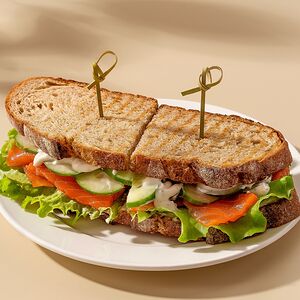 Сэндвич с форелью