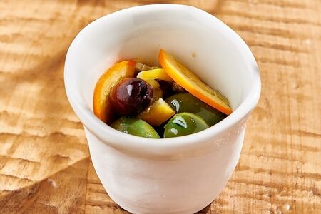 Оливки в домашнем маринаде