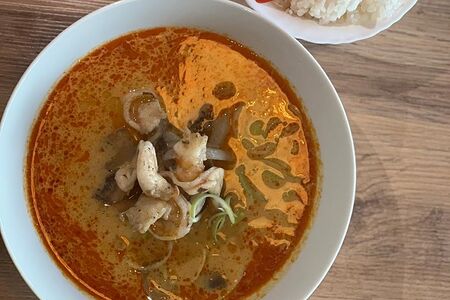 Том ям с морепродуктами S