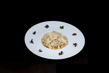 Фетучини с курицей и грибами