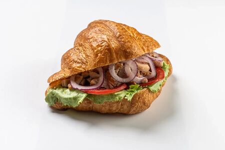 Круассан с курицей