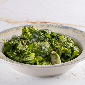 Большой зеленый салат 