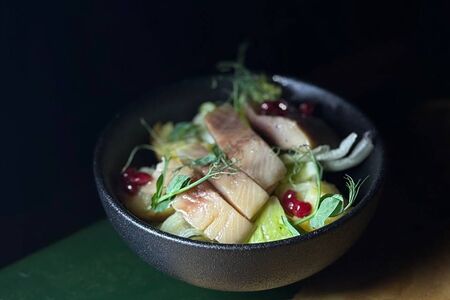 Салат с сельдью и ароматным маслом