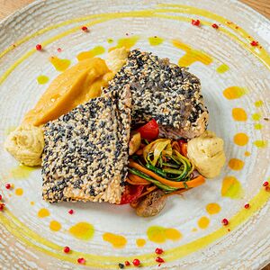 Жареный карп с овощным пюре