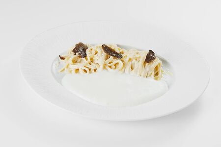 Паста с трюфельным маслом и сырной эспумой