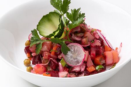 Винегрет с капустой и маринованными огурцами