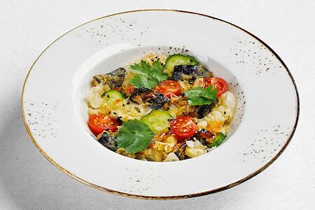 Салат с коралловым грибом и баклажаном