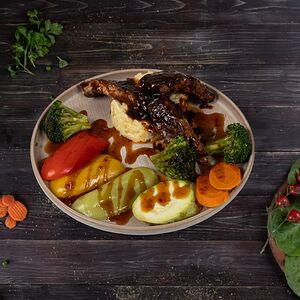 Свиные ребрышки в соусе барбекю