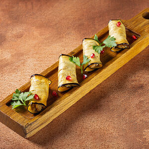 Рулетики из баклажана с грецким орехом