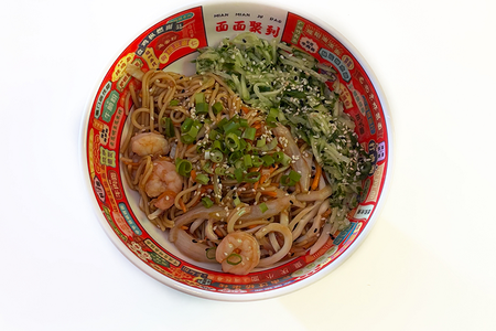 Яичная лапша с морепродуктами