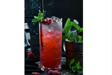  Авторский лимонад Черная смородина-малина