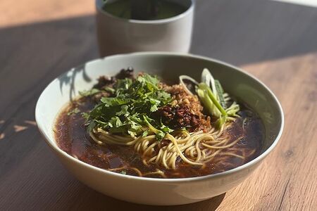 Рамен с говядиной Гюкоцу S