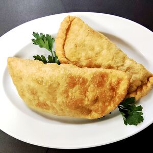 Чебуреки с ветчиной и сыром 