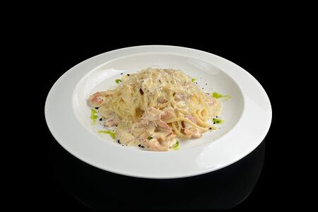 Паста Карбонара с беконом в сливочном соусе