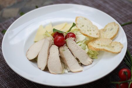 Цезарь с курицей