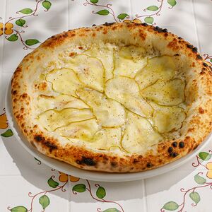 Пицца качо-э-пепе