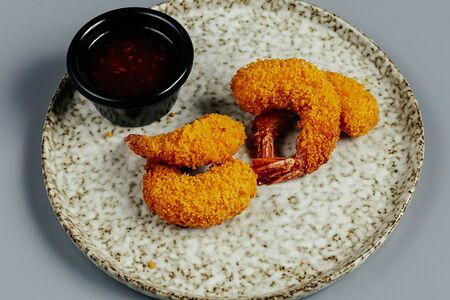 Тигровые креветки в панировке