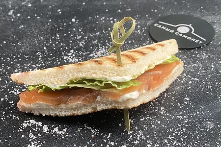 10 мини сэндвичей с лососем