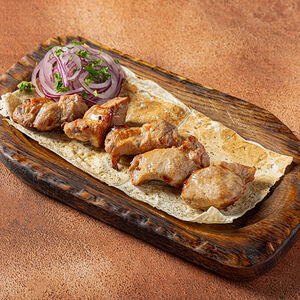 Шашлык из свиной шейки на мангале