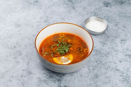 Солянка мясная