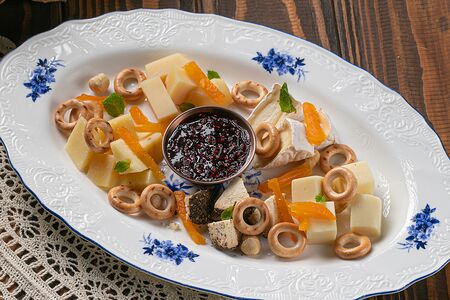 Сырная тарелка