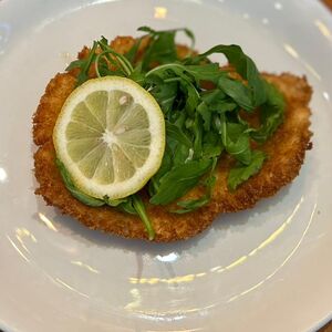 Куриный шницель с соусом тартар