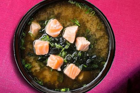 Мисо суп с лососем