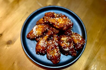 Крылья под соусом том ям L