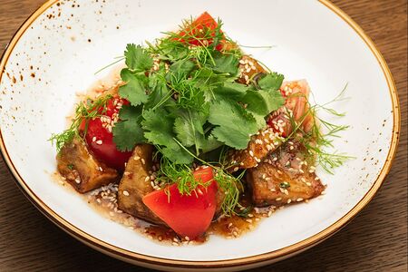 Баклажан в пикантной глазури со страчателлой 