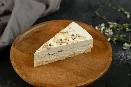 Чизкейк миндальный