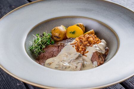 Печёная телятина