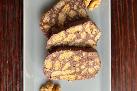 Шоколадная колбаска