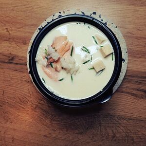 Сливочный суп с угрем