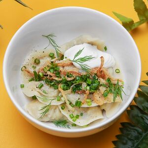 С творогом и зеленым луком