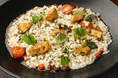 Ризотто с рагу из утки и белыми грибами