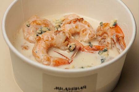 Креветки в соусе блю чиз