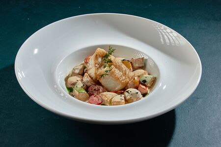 Филе трески с соте из овощей