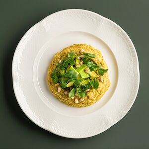 Зелёный хумус с авокадо 