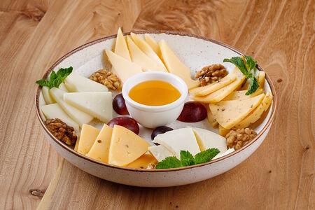Сырная тарелка