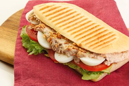 Панини с тунцом 