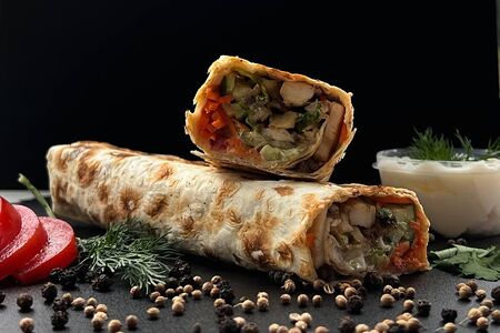 Мексиканская острая шаурма с курицей 