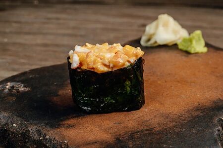 Суши спайси Тигровая креветка