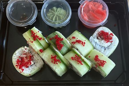 Ролл холодный Филадельфия наоборот