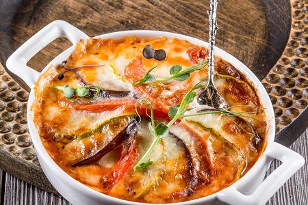 Запеченные овощи с моцареллой